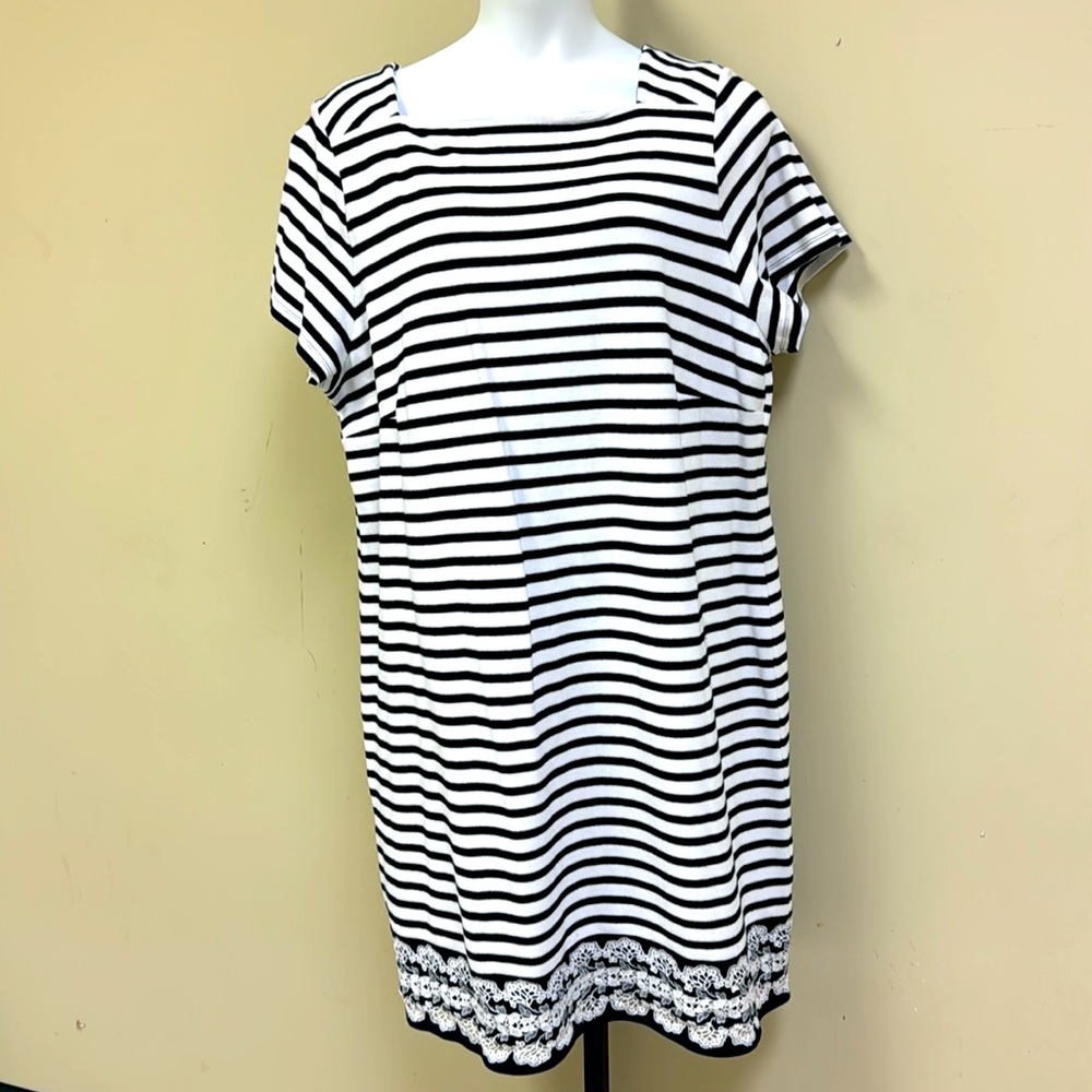 Plus size Talbots navy and white dress